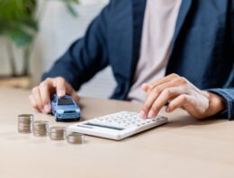 Udržte si mobilitu aj financie pod kontrolou: Kedy rozmýšľať o predaji auta?